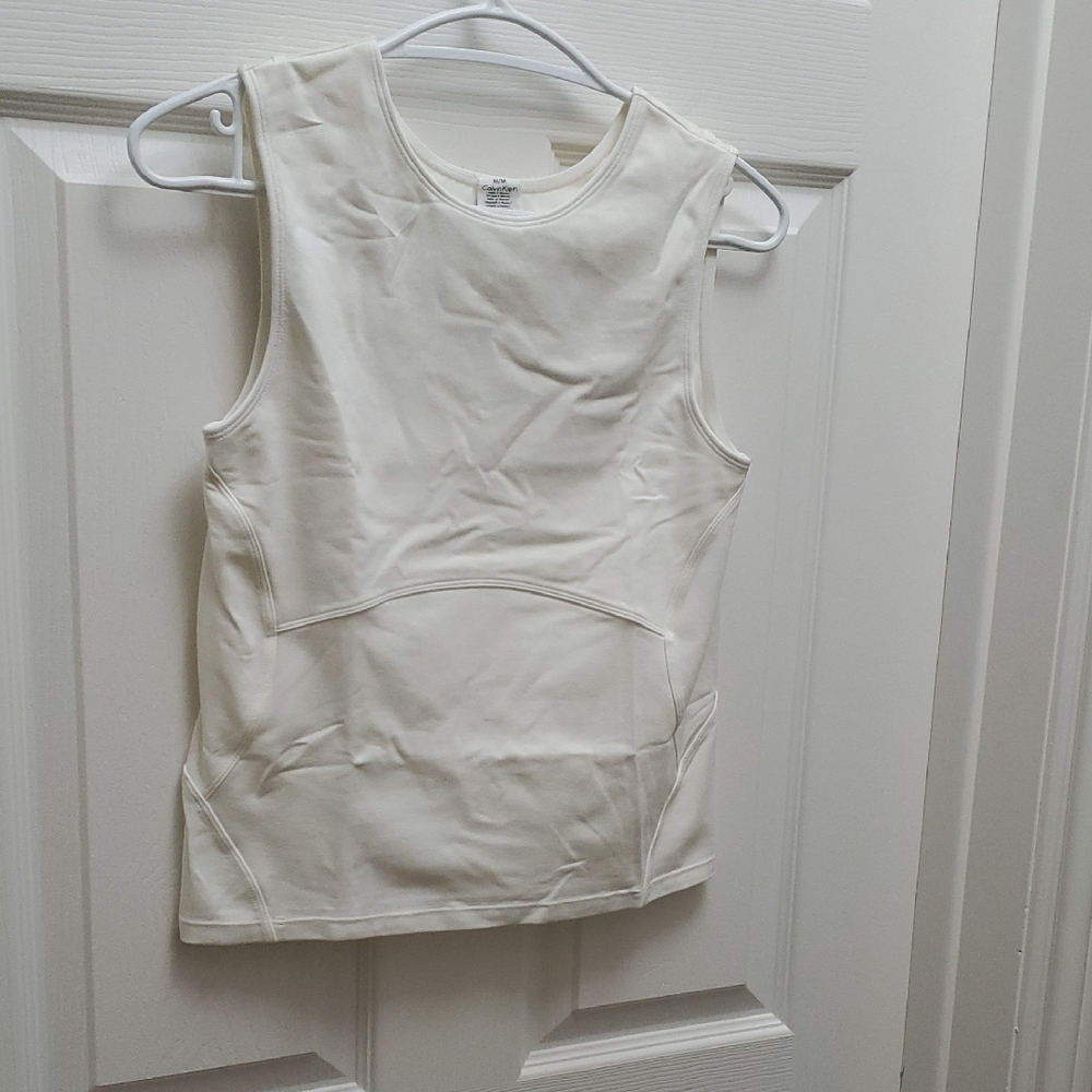 🌺 3 / $ 45 Calvin Klein Cream Sleeveless Tank Top